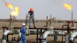 Pekerja di perusahaan minyak di Qatar (albawaba.com)