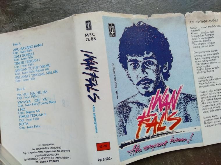 Sampul album kaset Iwan Fals (Dok. Arif Rahman)