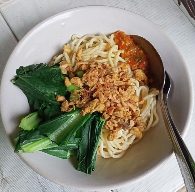 Gambar semangkuk mi ayam (Dok. Budi Susilo)