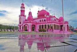 Masjid Pink. - mymindanao.com