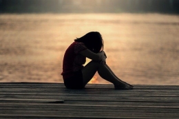 Depresi pada remaja merupakan faktor penyebab meningkatnya kasus bunuh diri pada remaja | sumber: pixabay.com