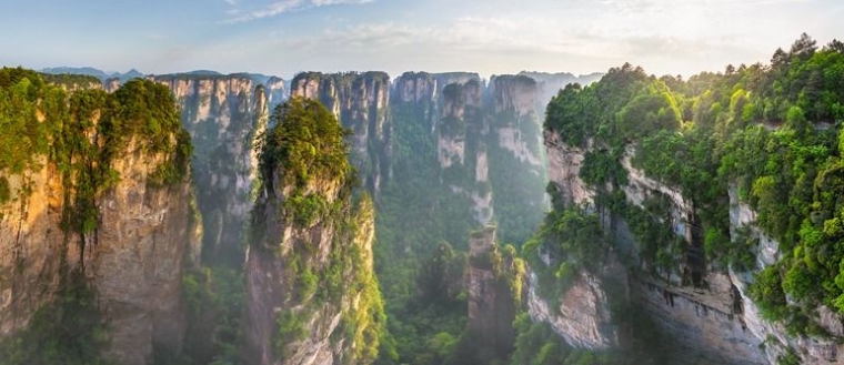 Avatar Mountain | Sumber: Airpano.com