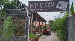 Gerbang depan Rumah Kopi Bogor| Dokpri