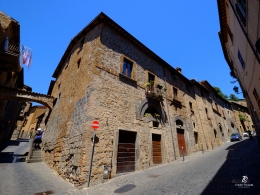 Rumah-rumah tua di Orvieto. Sumber: koleksi pribadi