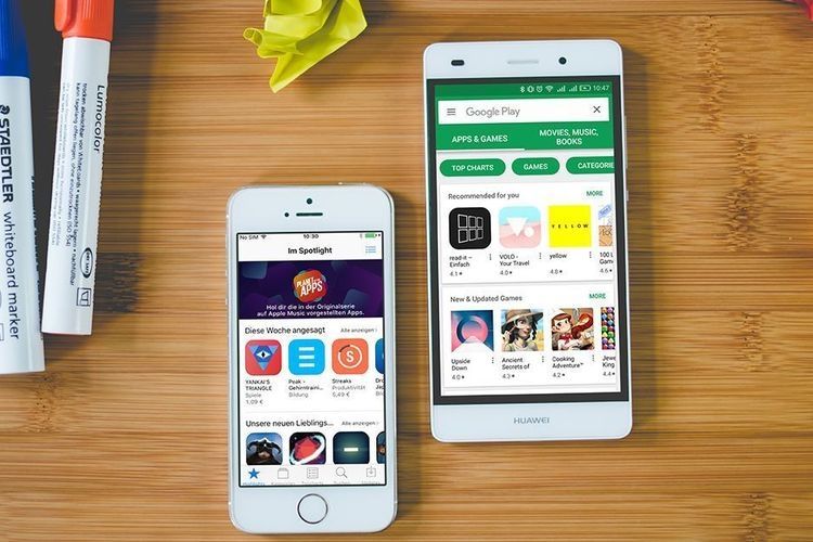 ilustrasi tampilan App Store dan Google Play Store. (sumber: techradar.com via kompas.com)