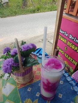 Berbagai jenis Juice di sungguhkan di pondok Suri Drink(dok : suriyati)