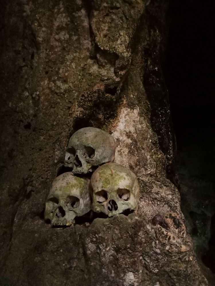 Penampakan dari makam gua tua di Rantepao| Dokumentasi pribadi