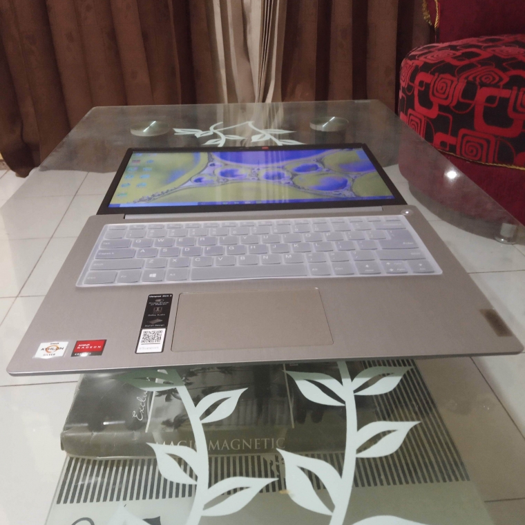 Document Pribadi : Laptop Baru tersebut