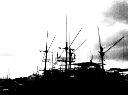 Ilustrasi: ships in port