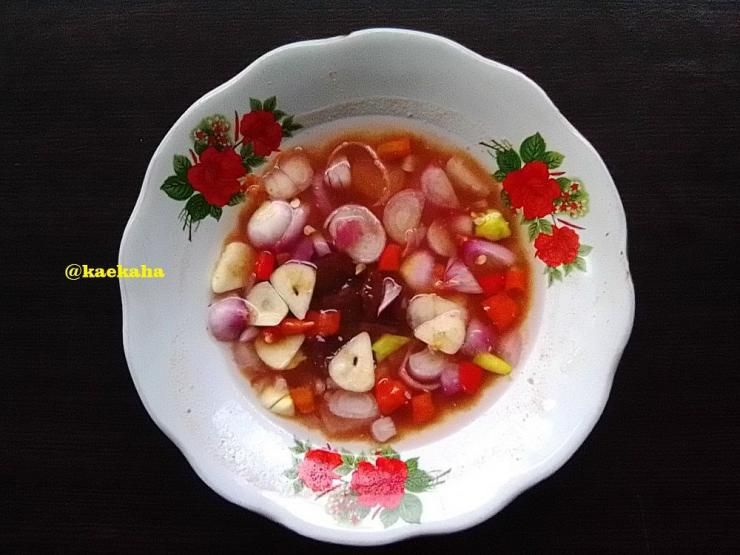 Cacapan Asam dan Ikan Teri Goreng Kering | @kaekaha