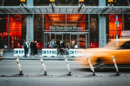 Kantor The New York Times | Photo by Stphan Valentin on Unsplash 
