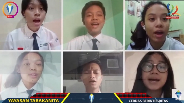 Rekaman lagu-lagu upacara oleh siswa/i SMP Santo Yosef Tarakanita Surabaya