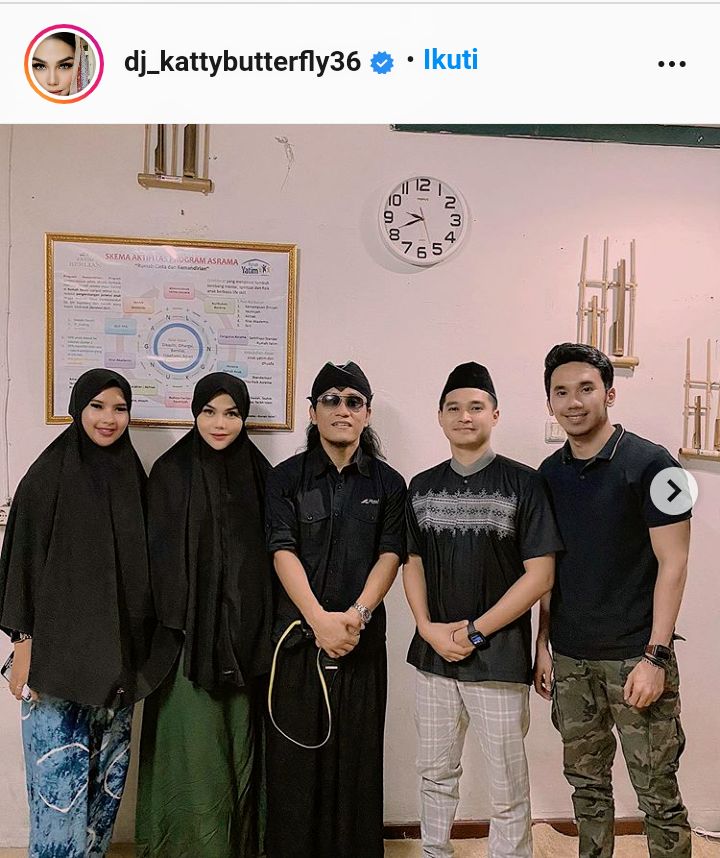 Tangkapan layar dari akun Instagram pribadi DJ Butterfly yang menyatakan memeluk Agama Islam