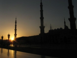 Senja di Masjid Nabawi