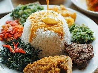 https://food.detik.com/info-kuliner/d-4821738/10-lauk-nasi-padang-enak-yang-mana-favoritmu