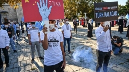    Foto: Demonstrasi di Istanbul memprotes dugaan kekerasan China kepada Uighur (AFP/OZAN KOSE)