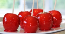 Candy Apple. (oukosher.com)
