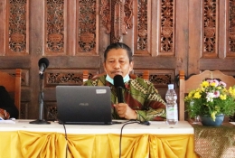 Bapak Sudarto, S.Pd., M.Sosio., Wakasek Bidang Kurikulum SMAN 1 Bangsal