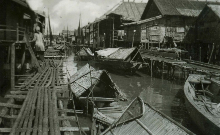 Pemukiman Orang Laut di Indonesia Tahun 1948 | Dok.  NIOD No. 156736.