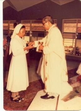 Penerimaan Busana biara 1981 ( dok pri )