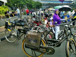 Gowes di car free day berjumpa komunitas sepeda kuno (Dokpri)