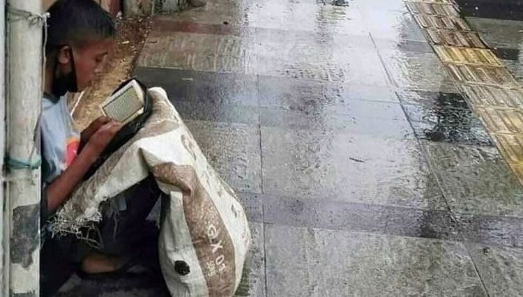 Empat Tip Ampuh agar Anak anak Kita Rajin Membaca dan Empat Tip Ampuh agar Anak anak Kita Rajin Membaca dan