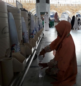 Air zam zam di dalam Masjidil Haram