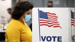 Warga Amerika Serikat Tetap Mengikuti Pemilu dalam masa Pandemi (Sumber: kumparan.com)