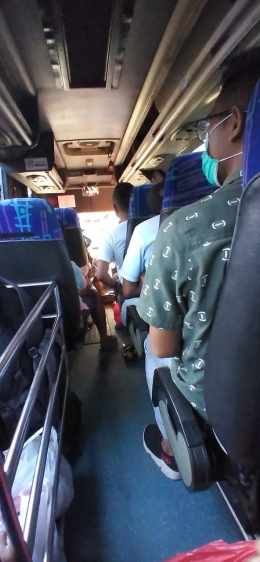 Keadaan di dalam bus DAMRI (dok. pri)