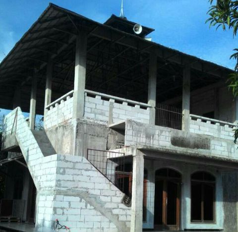 Foto Mushola Nurul Jannah Saat Proses Renovasi (Dok.Bpk.Arif Wijaya)