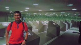 Ruang dalam museum untuk mengingat dan proses belajar mitigasi kebencanaan tsunami (Dokpri)