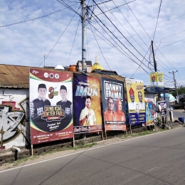 Baliho kampanye empat pasangan calon dalam pelaksanaan Pilwalkot Makassar 2020/Ft:Mahaji Noesa