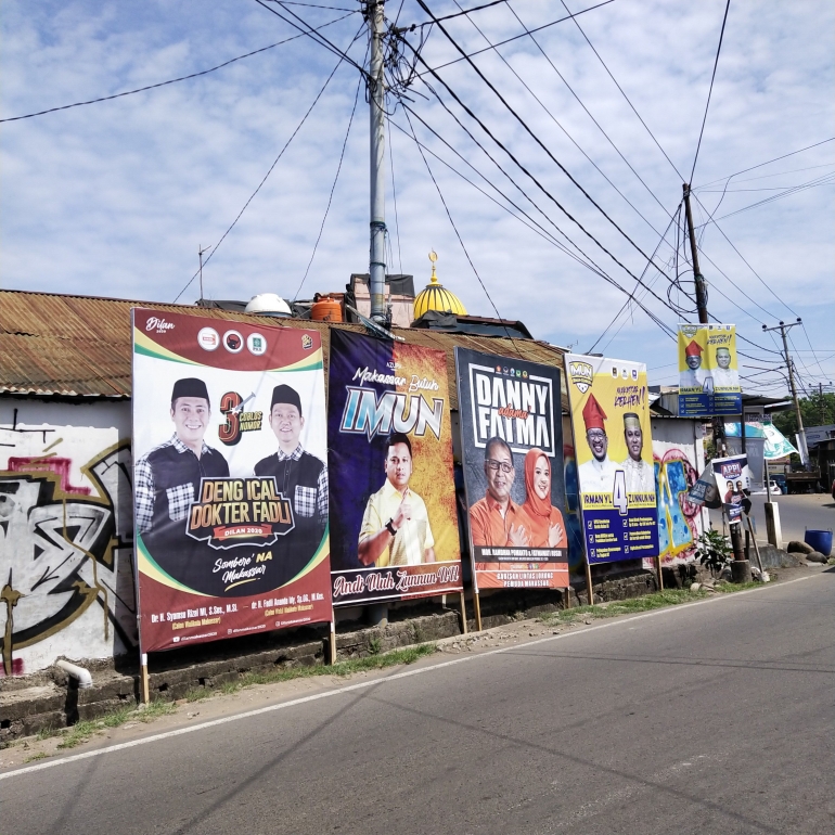 Baliho kampanye empat pasangan calon dalam pelaksanaan Pilwalkot Makassar 2020/Ft:Mahaji Noesa