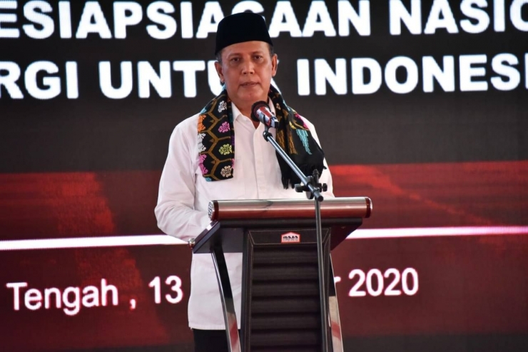 Kepala BNPT Komjen Pol. Dr. Boy Rafli Amar, M.H. saat memberi kata sambutan pada Deklarasi Kesiapsiagaan Nasional di GOR Pondok Pesantren Qomarul Huda, Desa Bagu, Kabupaten Lombok Tengah, (13/11/2020) (Dokpri)