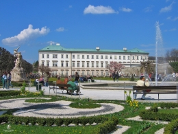 Istana & Taman Mirabell - Salzburg. Sumber: koleksi pribadi