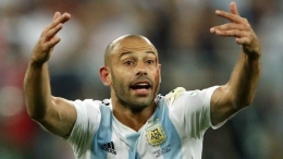 Javier Mascherano, mantan pemain Barcelona dan tim nasional Argentina ini memutuskan untuk gantung sepatu sebagai pemain profesional. Sumber foto: Getty Images via Goal.com