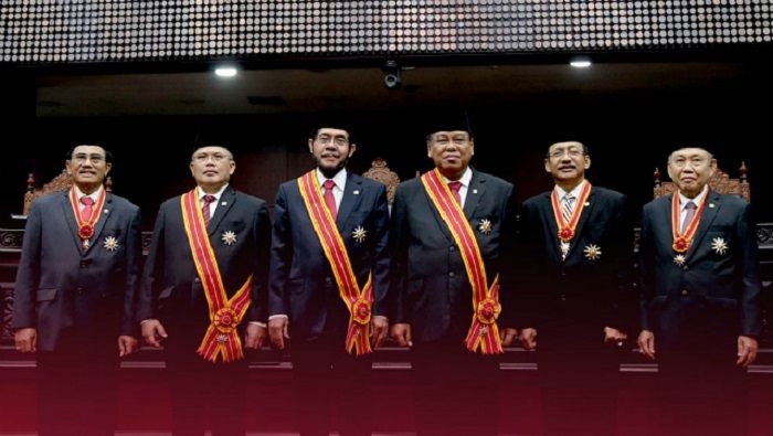 Enam Hakim MK penerima penghargaan Bintang Mahaputera (wartakota.info)