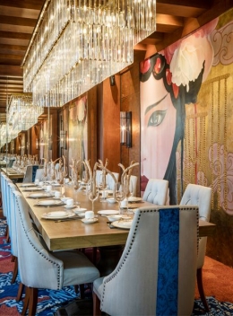 Gambar 8: VIP Room 1 May Star Restaurant (Sumber: google review)