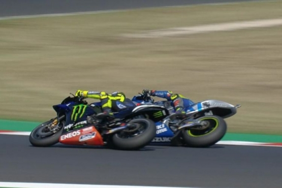 Mir salip Rossi di tikungan, San Misano. Gambar: via Kompas.com