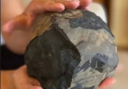 Batu meteorit (ekonomy.okezone.com)
