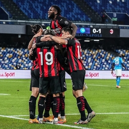 Milan berhasil mengalahkan Napoli dilanjutan Serie A musim ini (sumber : instagram.com/acmilan)