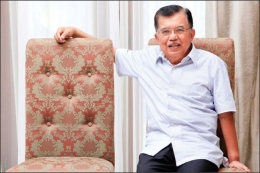 H. Jusuf Kalla, mantan wapres pendamping SBY dan Jokowi (Foto: berkuliah.com).