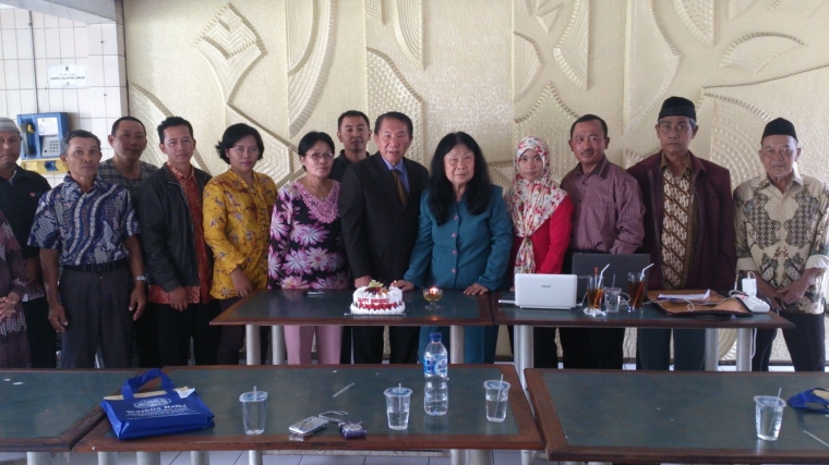 Bersama teman teman di Semarang (dok pribadi)
