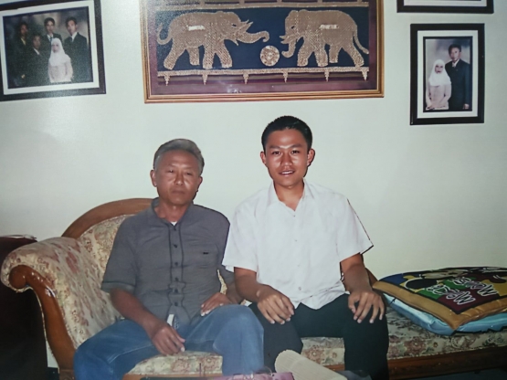 Bersama Pak Indrarto, Bandung, 2005 (Dokpri)