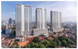 Sumber : www.apartemenmenteng.cm | Foto atas, itulah kenytaannya. Eksisting, dengan realitas 3 bangunan modern tinggi, dengan jarak yang sangat dekat, dengan Rumah Sakit PGI Cikini.