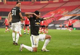Foto: Edinson Cavani setelah mencetak gol melawan Southampton. (@ManUtd)