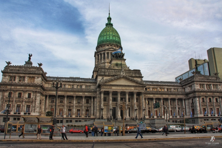 Istana Kongres Nasional Argentina- Buenos Aires. Sumber: koleksi pribadi
