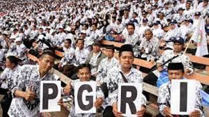 Ilustrasi para anggota PGRI (sumber: ppid.blorakab.go.id)
