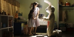 Kelinci dalam Belenggu mengingatkanku pada Donnie Darko (sumber: kapanlagi.com)