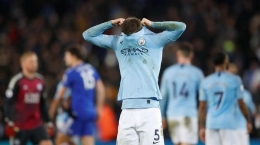 Ekspresi punggawa Manchester City, John Stones, saat kalah dari Leicester City./Sumber : Carl Recine/Reuters